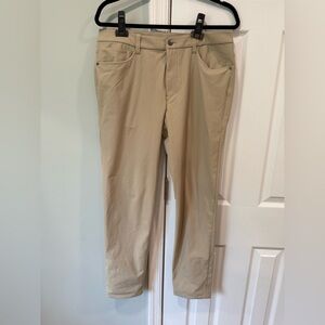 Lululemon Men’s 32 ABC Slim-Fit 5 Pocket Pant 29” inseam Trench Color Tan Khaki